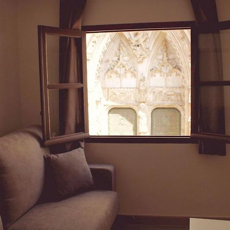 Apartamento Puerta de la Catedral Toledo Exterior foto