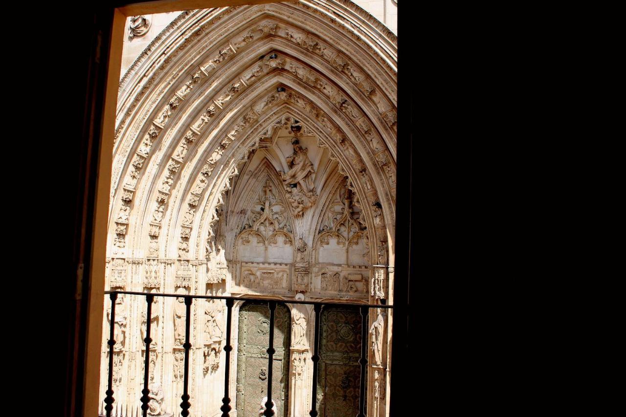 Apartamento Puerta de la Catedral Toledo Exterior foto